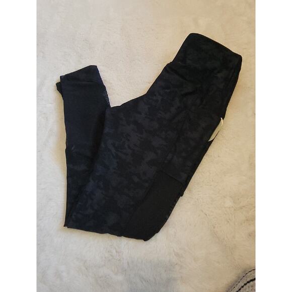 NWT BALLY MIDNIGHT BLUE MESH CAMO ANKLE LEGGINGS SIZE SMALL - Picture 6 of 7